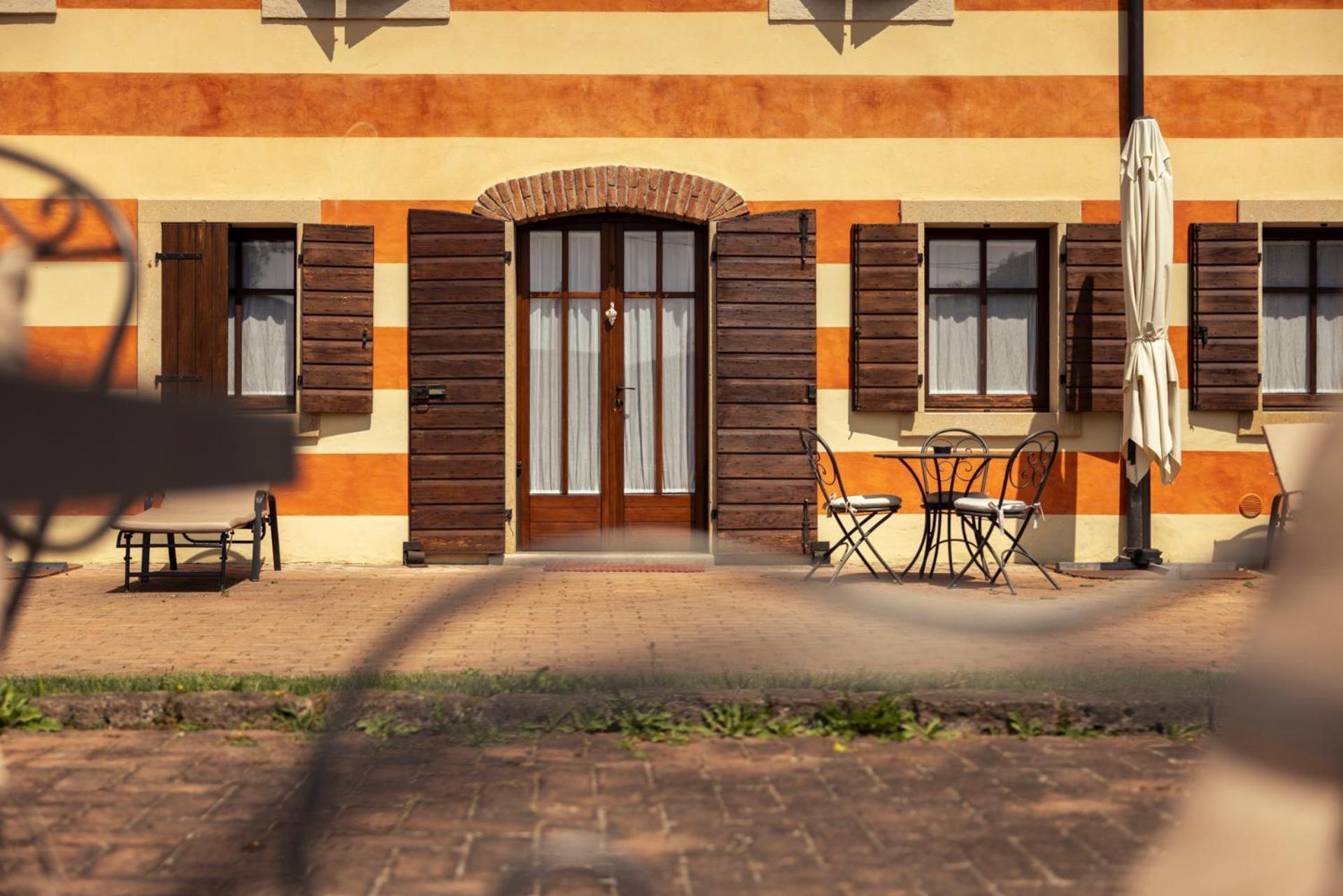 Гостевой дом Musella Winery & Relais Сан-Мартино-Буон-Альберго Экстерьер фото